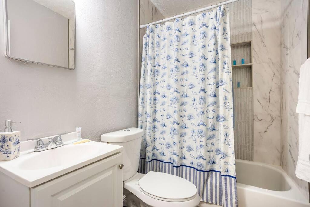 Entirehouse W/Bush Garden View_Private Heated Pool Villa Tampa Exterior photo